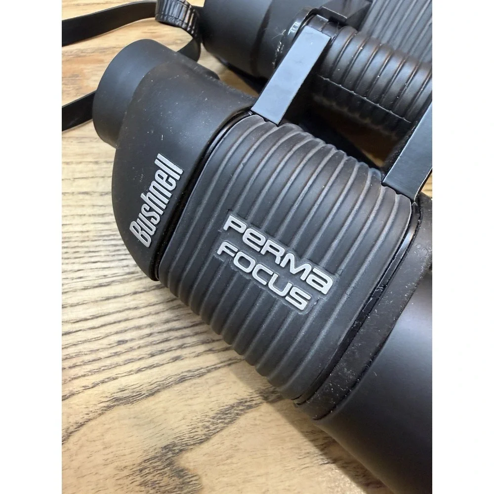Bushnell 17-5012 12x50 Permafocus 1000m/88m Binoculars for Boating Hiking Black